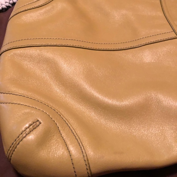 Coach purse - Picture 4 of 6